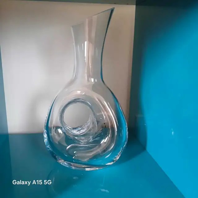 Carafe / wine decanter62863268751747124