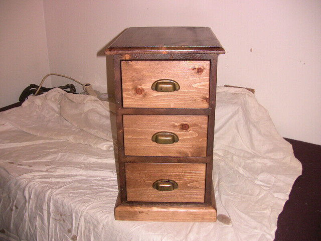 FOR SALE ANTIQUE HANDCRAFTED CABINETS in Hutches & Display Cabinets in Belleville - Image 4