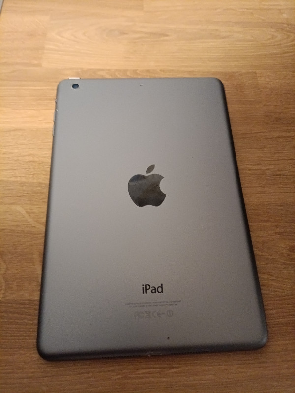 iPad Mini 2 32G in iPads & Tablets in City of Montréal - Image 2
