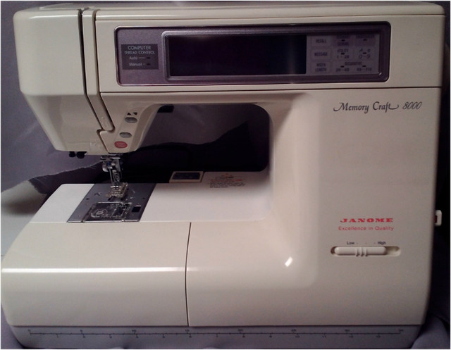Janome Memory Craft 8000 Sewing Machine in Hobbies & Crafts in Oakville / Halton Region