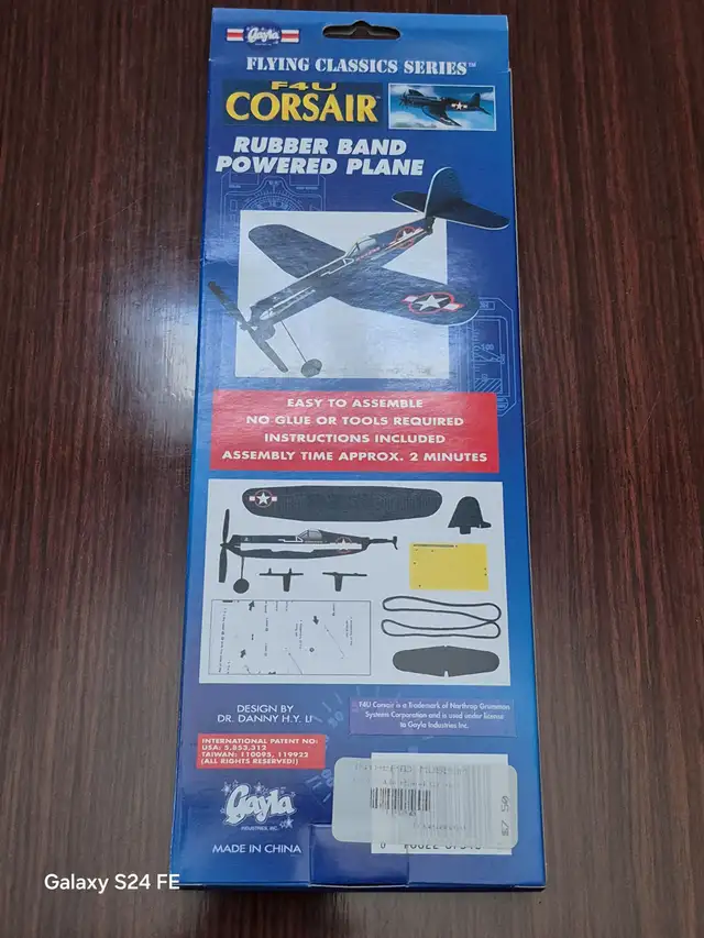 RUBBER  BAND  POWERED  MODEL  AIRPLANE in Hobbies & Crafts in Markham / York Region - Image 3