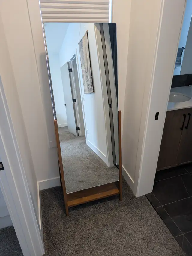 West Elm Free-Standing Wood Floor Mirror - Acorn Wood in Home Décor & Accents in Calgary - Image 4