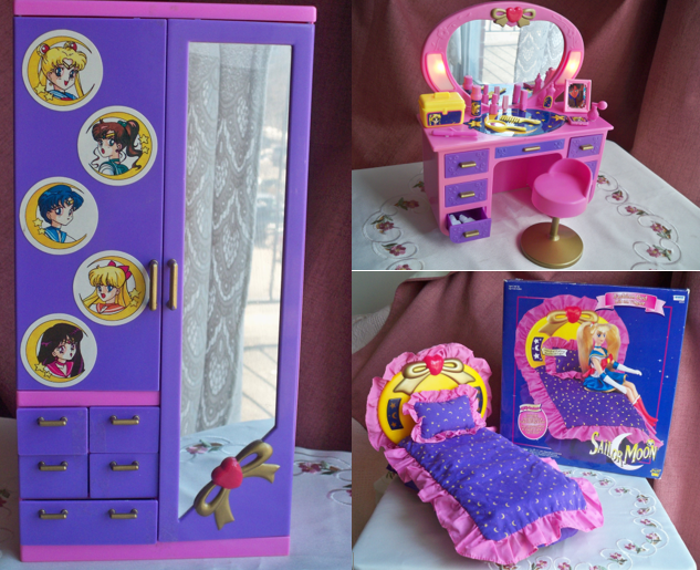 1997 Sailor Moon "Light-Up Dressing Table" Vanity in Box (Irwin) in Arts & Collectibles in Fredericton - Image 4