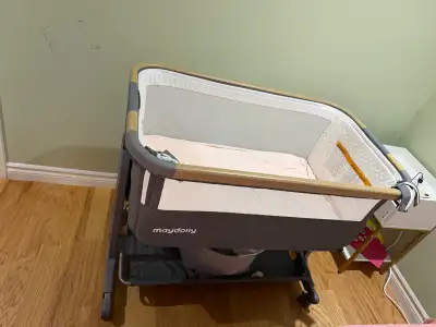 Maydolly Baby Bedside Sleeper, View more
