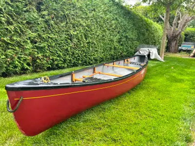 Canoë Esquif Avalon d’une valeur neuve de 2700$ avant taxes. - Construction T-formex - Longueur de 1...