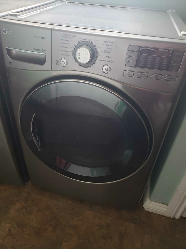 LG dryer in Washers & Dryers in Trenton