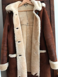 Sheepskin Coat with Removable Hood for Women. Large