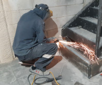 Welding,  Serving Toronto  And The GTA.  (416)  885 4188