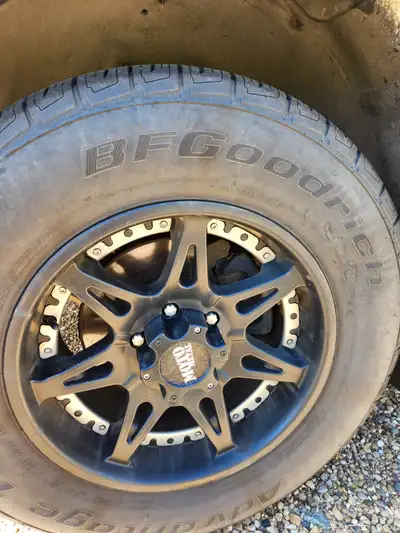 All weather tires / rims. 265 70 r18. 6x139. Come with 30 locking lugs, an extra centre cap & red in...