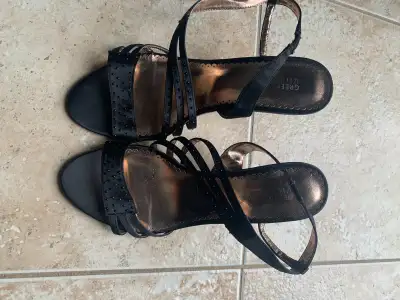 Green Village Heels, View more