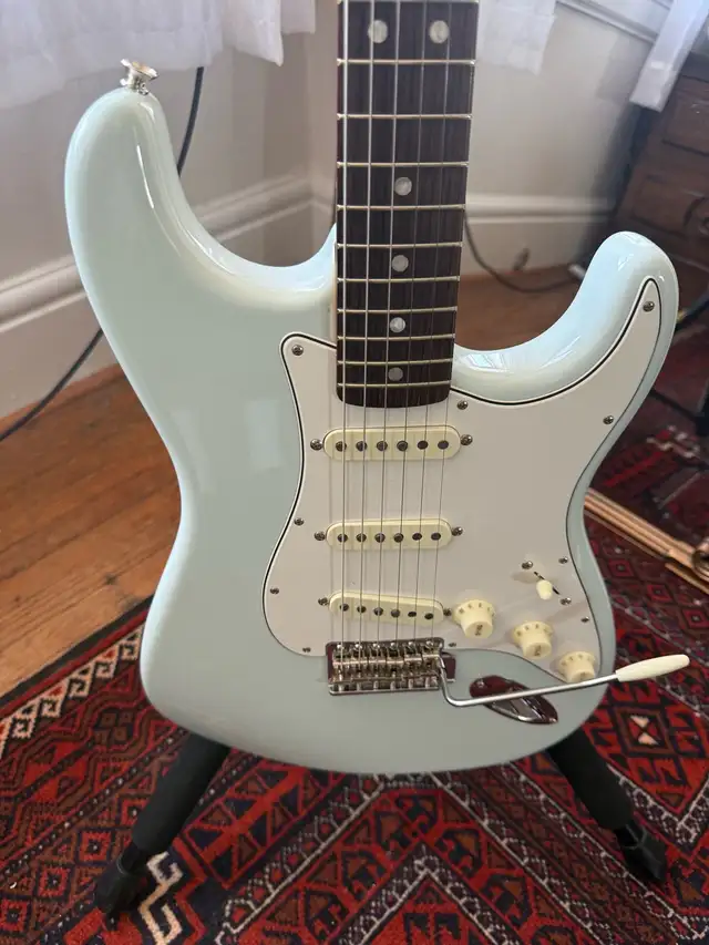 Fender American Vintage II 1965 Stratocaster - Sonic Blue in Guitars in City of Toronto - Image 6