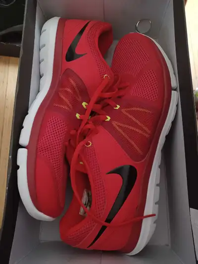 NIKE Flex  mens sz 13, View more