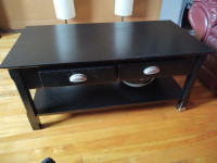 Table de salon noir en bois