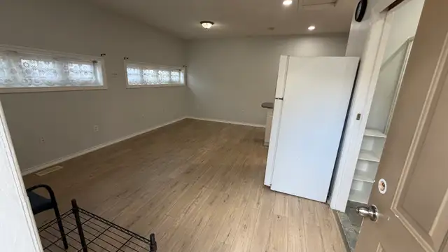 Bachelor Suite / Studio for Rent $1,250 in Long Term Rentals in Barrie - Image 4