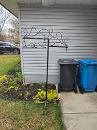 Yard address holder or planter stand