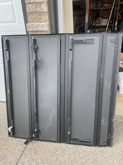 Ford Maverick Cover Color: Gray Hard Cover There is no mounting hardware for the cover Condition: Us...