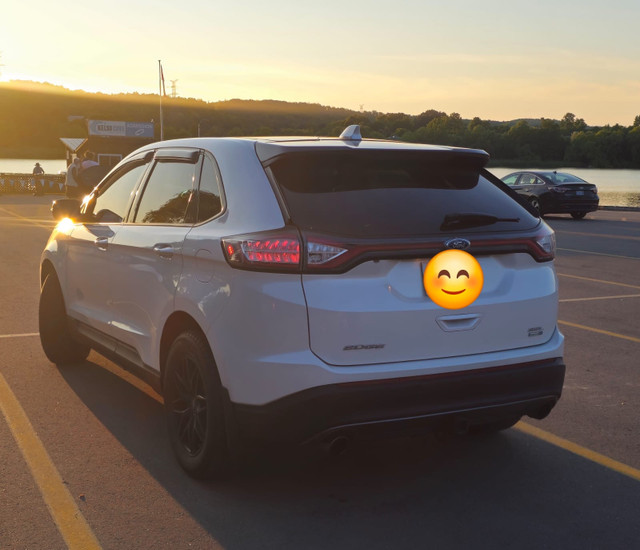 Ford Edge 2018 AWD 2.0 liter Eco Boost 4 Cylinder with Safety in Cars & Trucks in Mississauga / Peel Region - Image 3