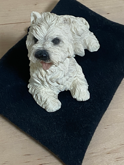 Dog Statue - New condition, 3-4 inches long, $10.00 Pick up in Port Rowan