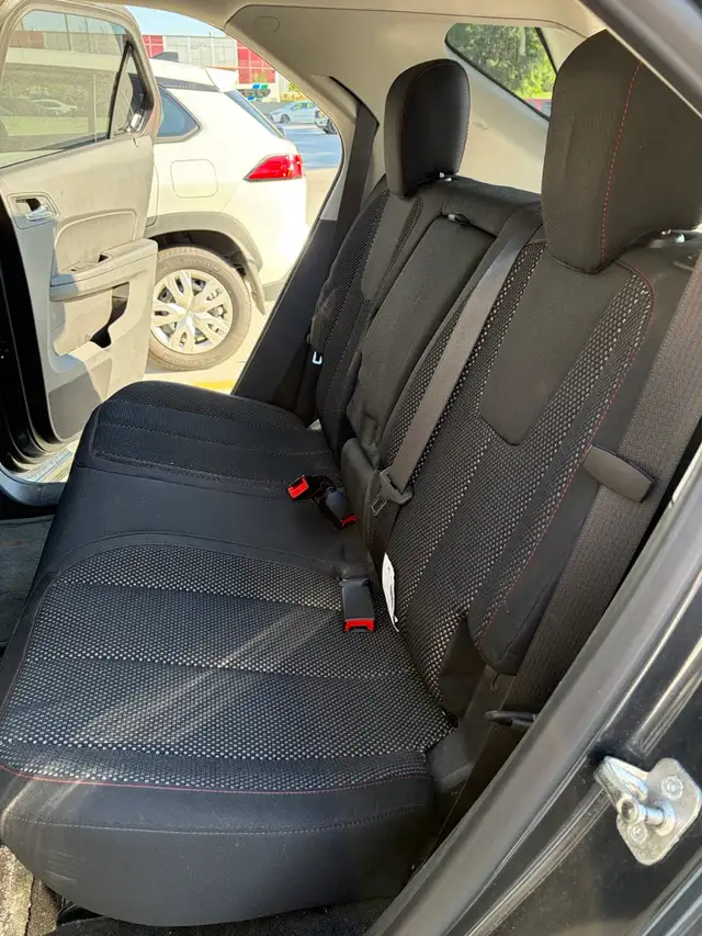 2013 Chevrolet Equinox. Only 80,000 km565626317979658246
