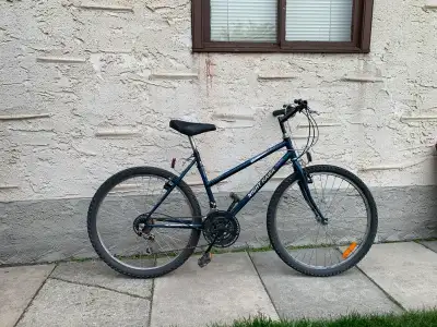Night Hawk bike 8 speed 26”tires 9” frame in good condition.