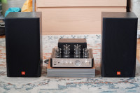 Set: hybrid amplifier + speakers