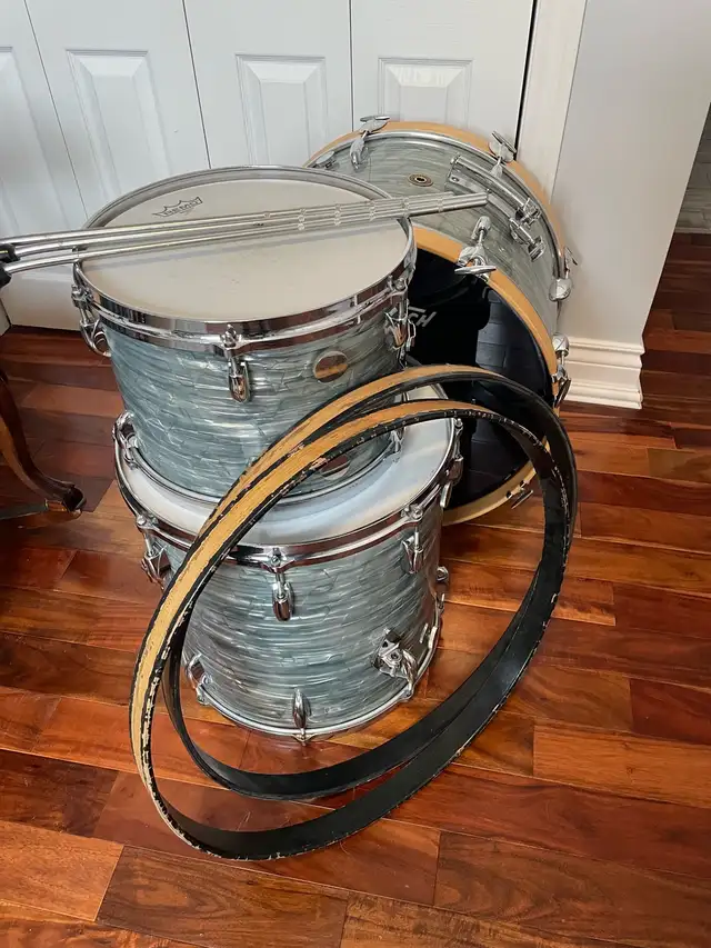 1966 Gretsch Round Badge Drum Kit in Drums & Percussion in Sudbury - Image 3