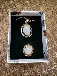 Natural white jade ring necklace set