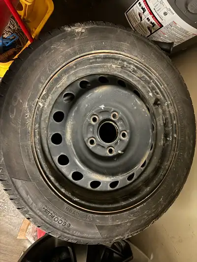 4, 215 55 16 all season tires on rims Off a 2019 Honda civic