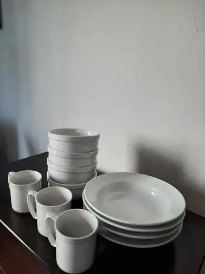 Williams Sonoma Dish Set, 11 pcs, View more