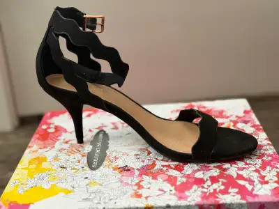 NEW Chinese Laundry Heels, View more