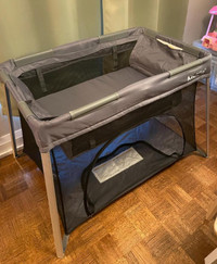 KidCo Travelpod Plus Mobile Crib - Gray