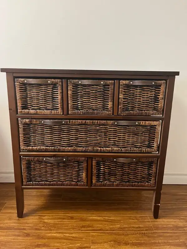 Wood and Wicker Drawer Storage Chest / Dresser in Dressers & Wardrobes in Peterborough - Image 2