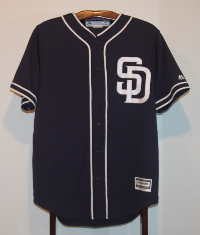 MAJESTIC SAN DIEGO PADRES ALTERNATE JERSEY SIZE MEDIUM in Arts & Collectibles in City of Toronto