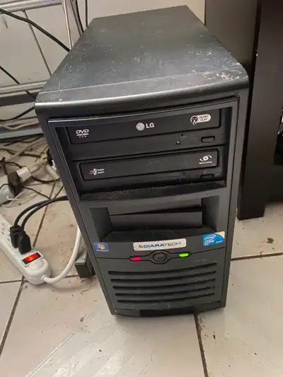 Ordinateur de marque Ciaratech ,intel core 2 duo cpu e 8400, 3.00ghz em 64t capable, 8192mb ram (8go...