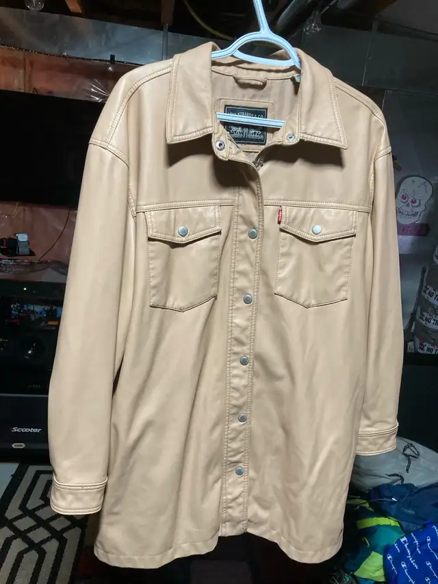 men’s leather jackets  in Men's in St. Albert - Image 3