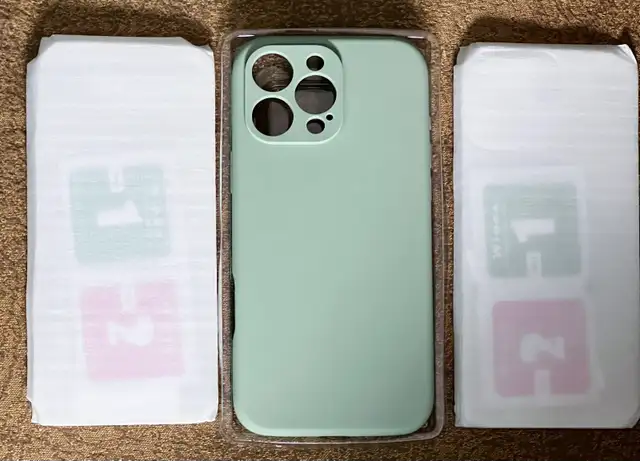 iPhone 16 Pro Max Case with 2 Screen Protectors in Cell Phone Accessories in Hamilton - Image 3