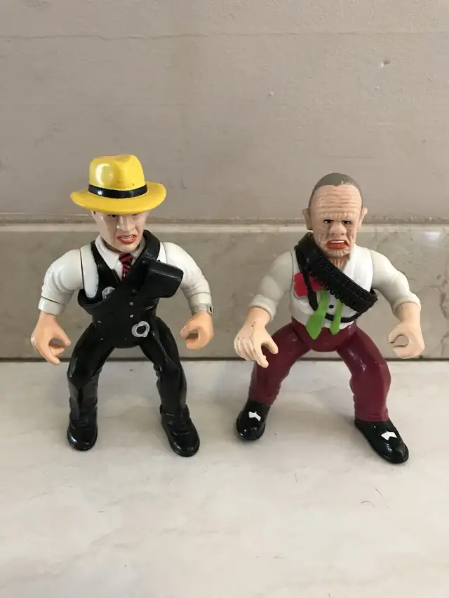 DICK TRACY VINTAGE ACTION FIGURES TOYS 