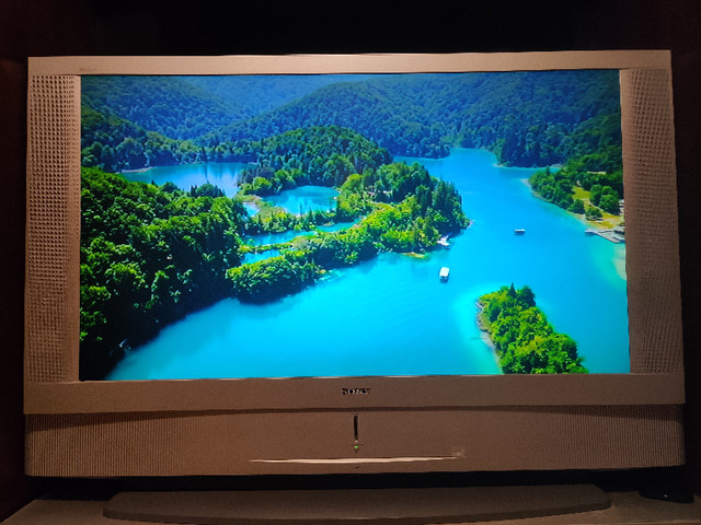 ★★SONY 50” GRAND WEGA LCD PROJECTION TV★★ in TVs in Delta/Surrey/Langley - Image 3