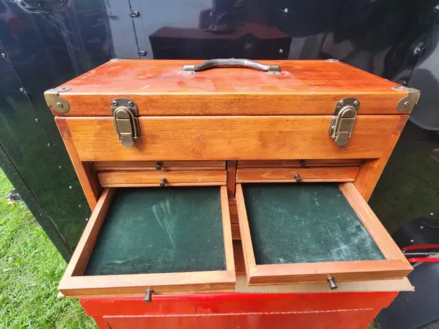 Wood Machinist 8 Drawers Tool Chest With Felth In All The Drawer in Tool Storage & Benches in Windsor Region - Image 7
