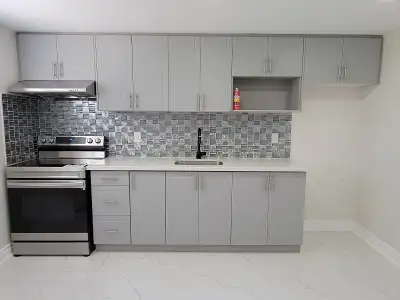 2 BEDROOM + DEN & 2 FULL WASHROOM BASEMENT