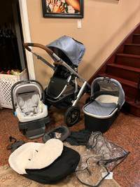 Low km Uppababy Vista stroller (car seat extra cash)