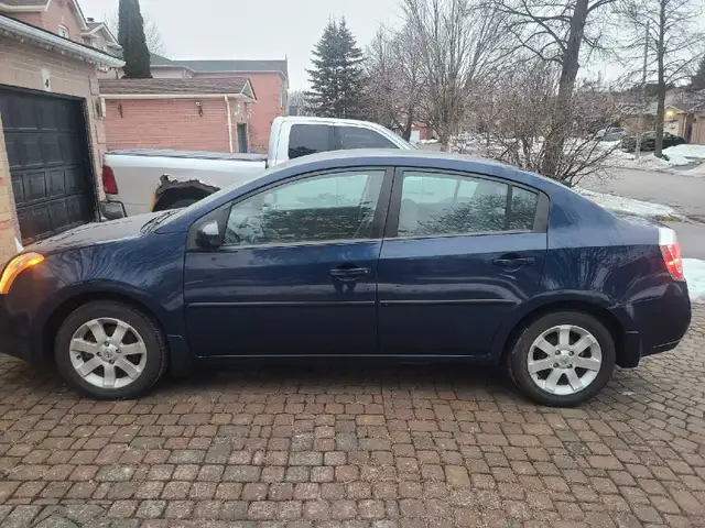 2008 Nissan Sentra in Cars & Trucks in Oshawa / Durham Region - Image 6
