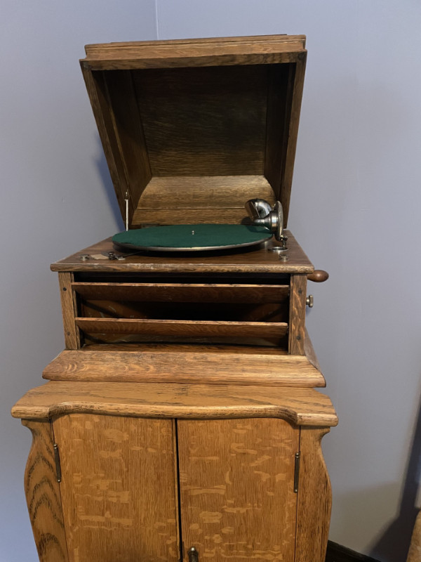 Gramophone dans Art et objets de collection  à Drummondville - Image 4