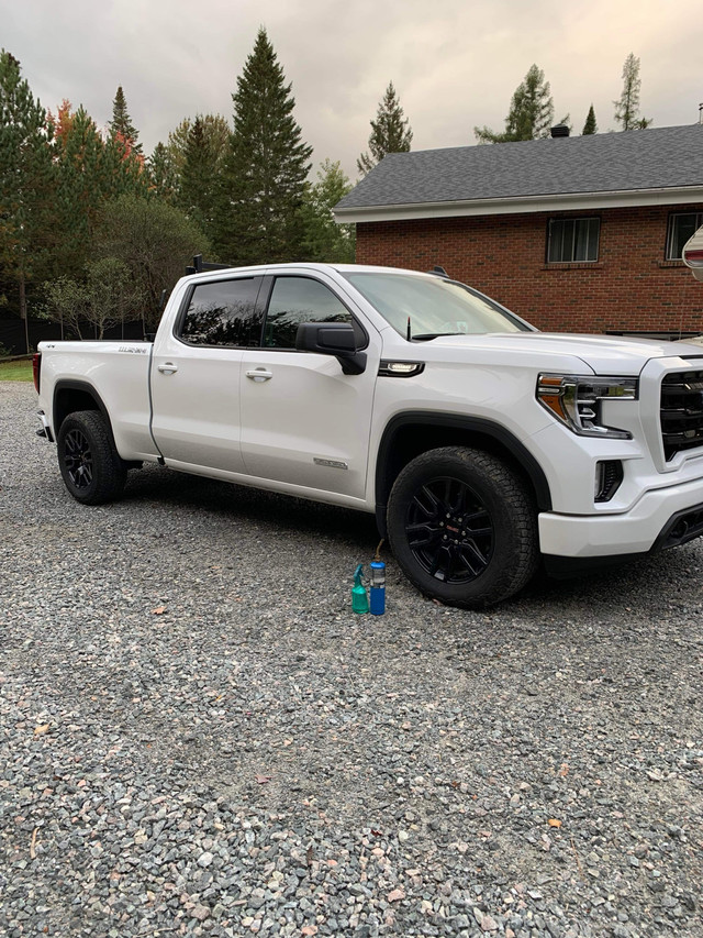 Gmc Sierra 3L diesel  in Cars & Trucks in La Ronge - Image 3