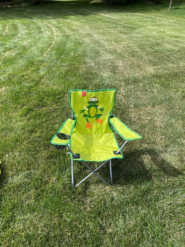 Foldable children’s camping chair/lawn chair in Patio & Garden Furniture in Mississauga / Peel Region