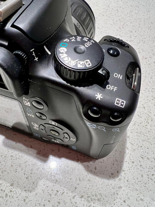 Canon EOS Rebel XS 35mm (Neuf) dans Appareils photo et caméras  à Ville de Montréal - Image 3