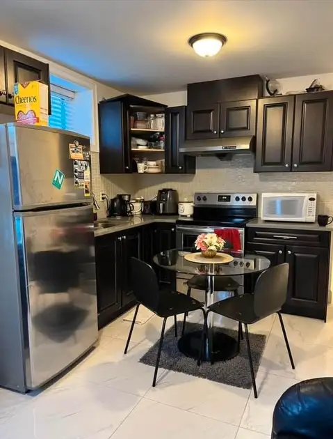 Room available for Rent63436972221571123