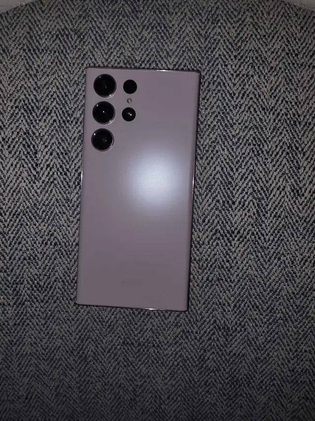 Samsung S23 Ultra 256 gb in Cell Phones in Belleville - Image 4