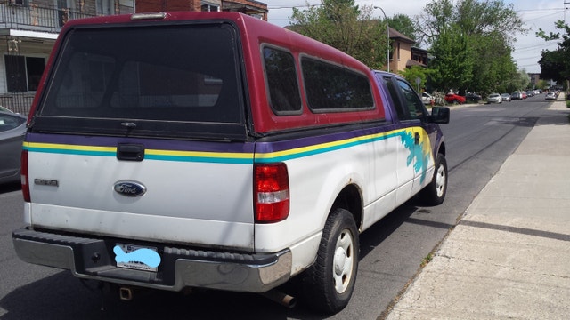 Camion Ford F-150 XLT, cabine et demie, boîte de 8' — photo 4