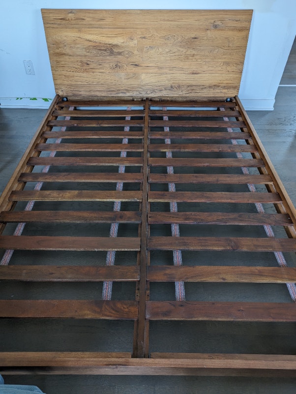 Beautiful Dondra Bed CB2 west elm eq3 queen size. 850 Beds